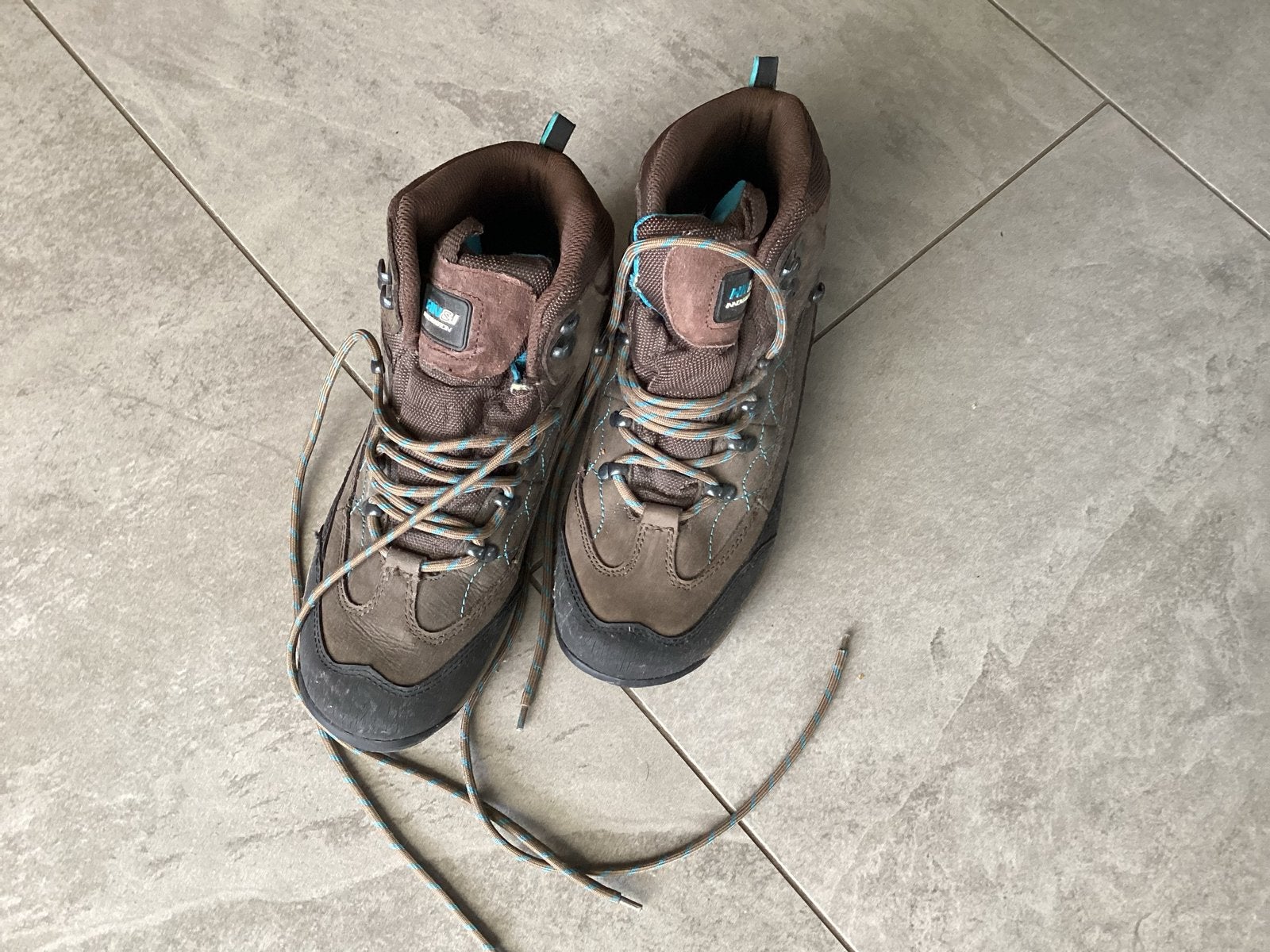 Human Nature waterdichte wandelschoenen - mt 40, Ophalen of Verzenden, Zo goed als nieuw, Schoenen