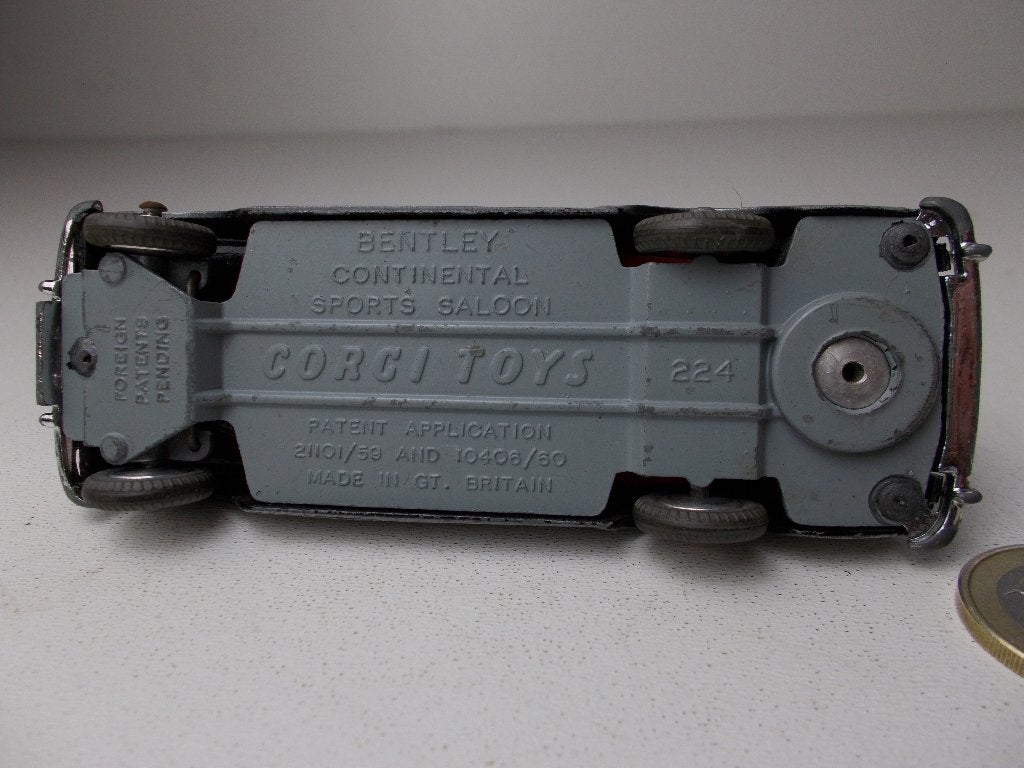 1961 Corgi Toys 224 BENTLEY CONTINENTAL SPORTS SALOON. (-C-), Ophalen of Verzenden, Zo goed als nieuw, Auto, Corgi