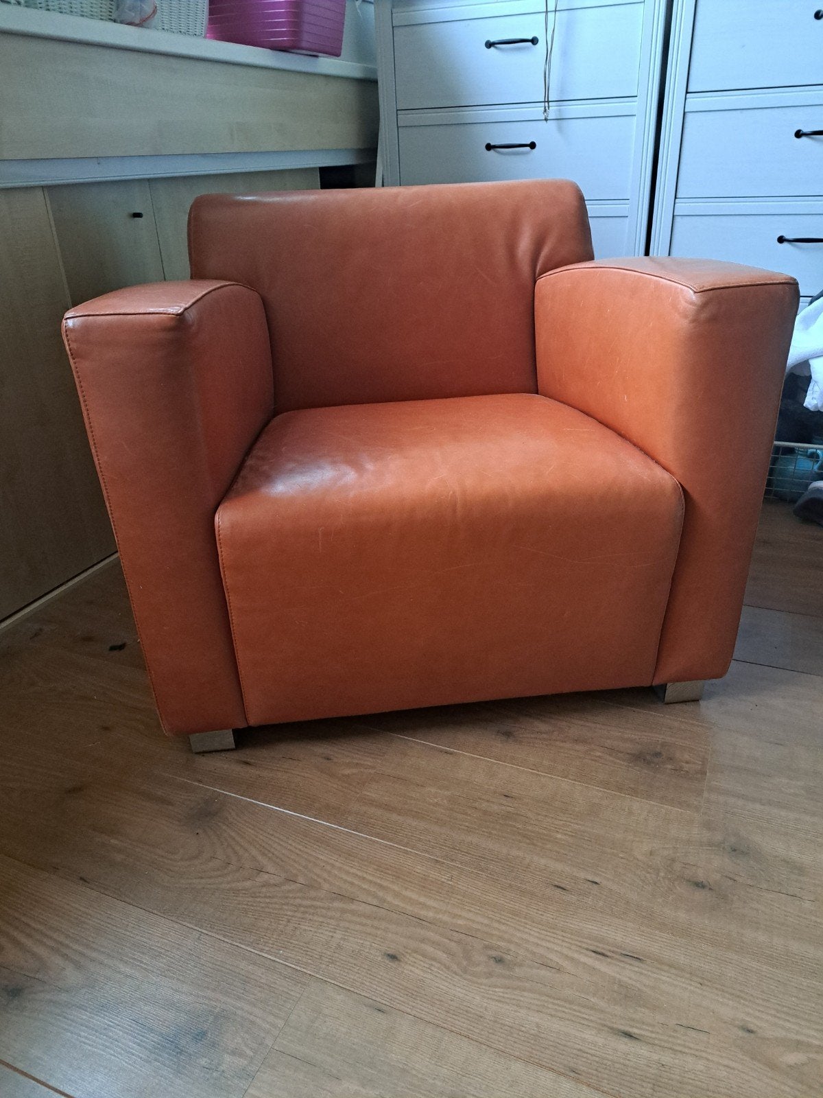 Comfortabele leren fauteuil - Oranje, Ophalen, Modern, Comfortabel, Gebruikt, 75 tot 100 cm