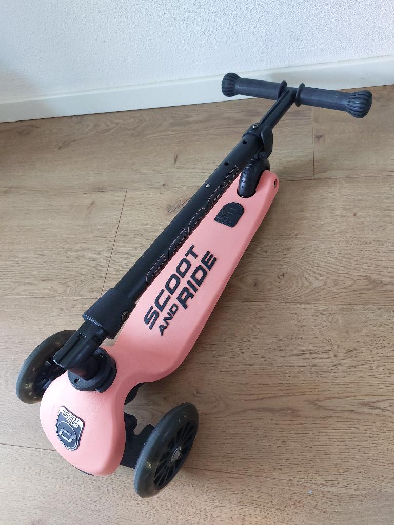 Scoot and Ride Highwaykick 3 Step - peach, Ophalen of Verzenden, Zo goed als nieuw, Gewone step, Scoot and Ride