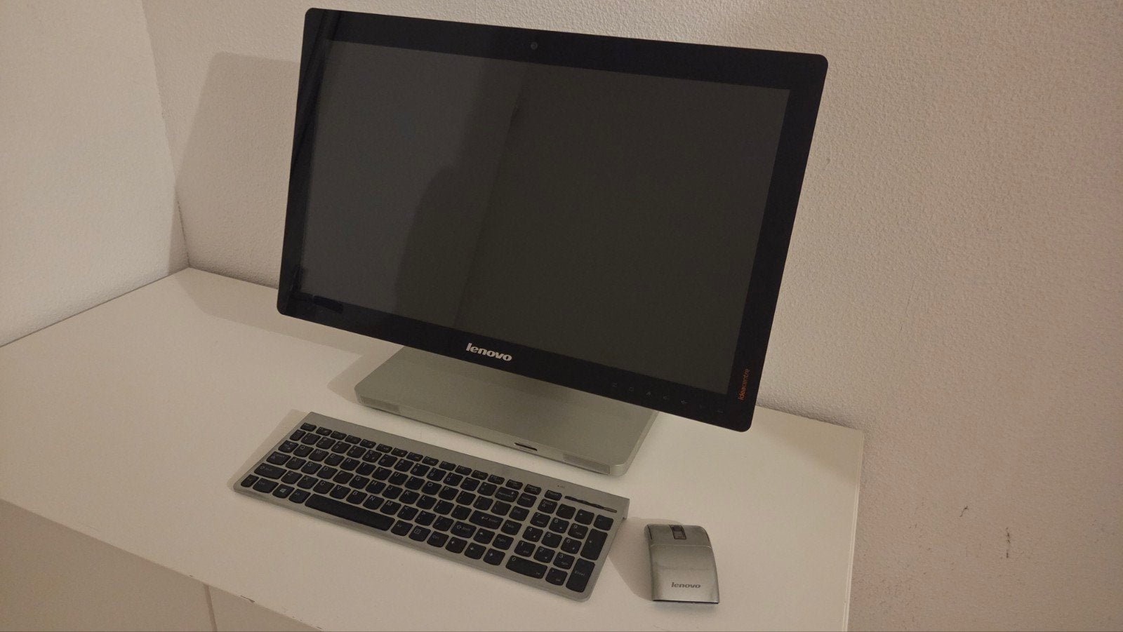 Lenovo A530 All-in-One computer PC met touchscreen, Computers en Software, Desktop Pc's, Gebruikt, HDD, 2 tot 3 Ghz, 8 GB