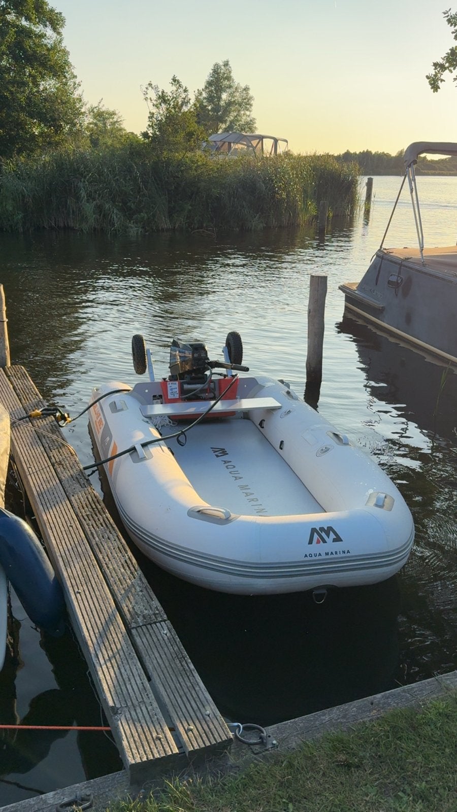 Aqua Marina 350 Rubberboot met 9.9PK Force motor, Watersport en Boten, Rubberboten, Zo goed als nieuw, Brandstoftank, Ophalen