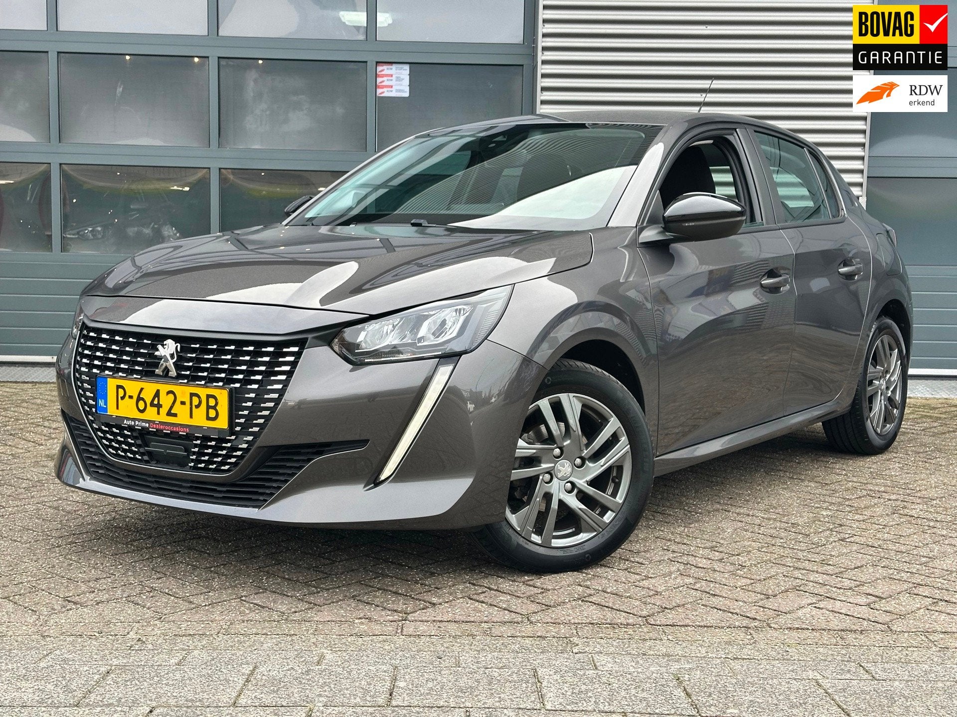 Peugeot 208 1.2 PureTech Active Pack | CRUISECR | CarPlay |, Auto's, Voorwielaandrijving, Dealer onderhouden, Stof, 1199 cc