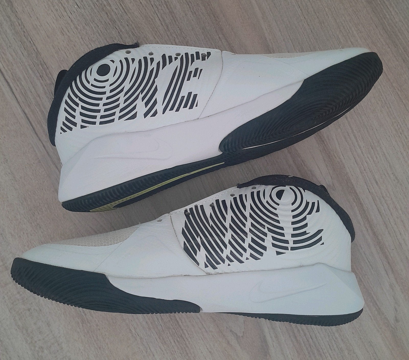 Nike sneakers maat 38, Ophalen of Verzenden, Zo goed als nieuw, Nike, Jongen of Meisje