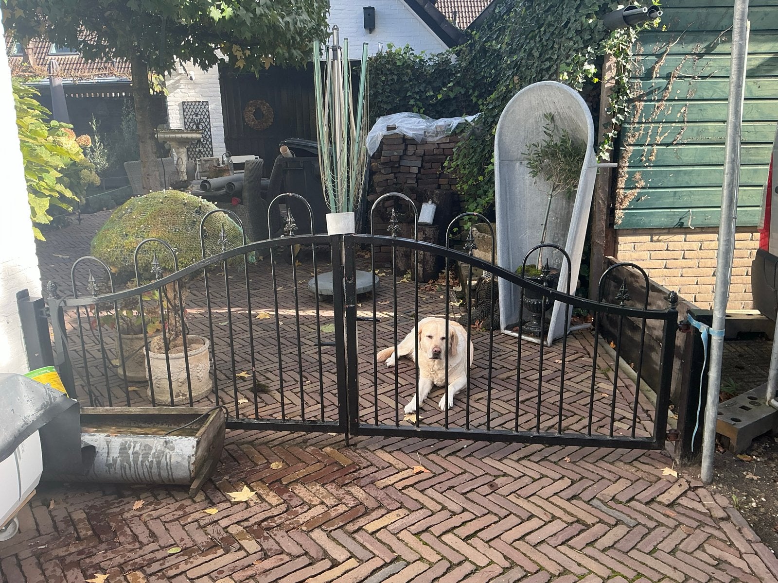 Zwart sierhekwerk met poort - Gebruikt, Tuin en Terras, Ophalen, Met poort, Gebruikt, Sierhekwerk