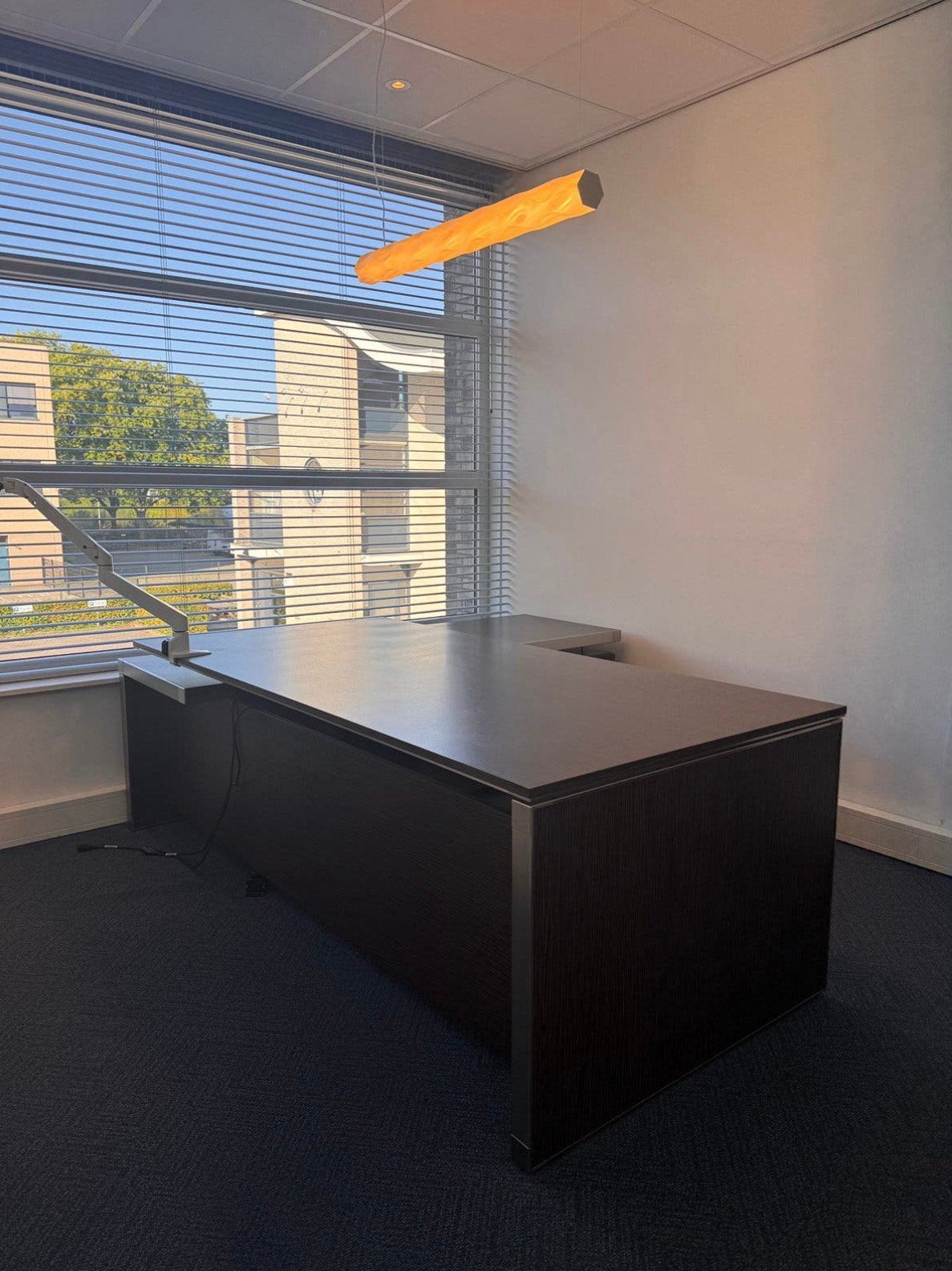 Bureau en kast, Ophalen, Hoekbureau, Bruin, Zo goed als nieuw