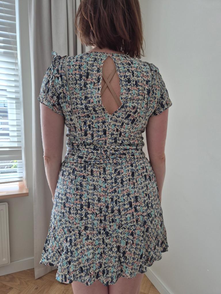 Reiss jurk met print en strikceintuur, Kleding | Dames, Overige kleuren, Maat 42/44 (L), Ophalen of Verzenden, Zo goed als nieuw