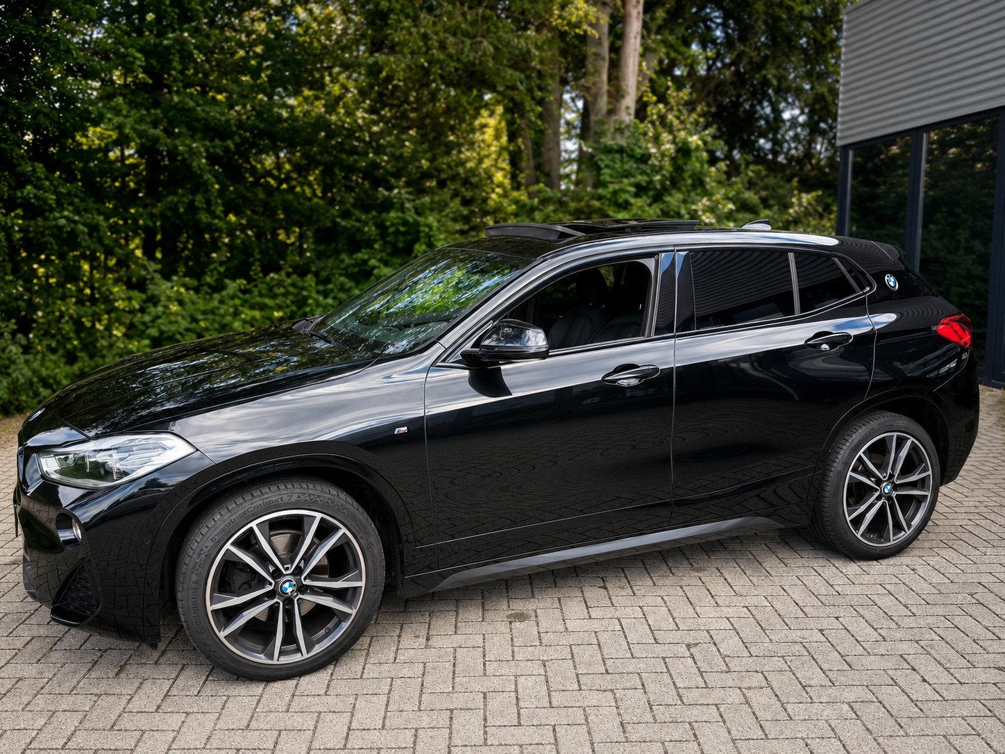 BMW X2 SDrive18i High Executive M-Pakket Pano. Dak!, Auto's, X2, Gebruikt, Euro 6, Automatische klimaatregeling