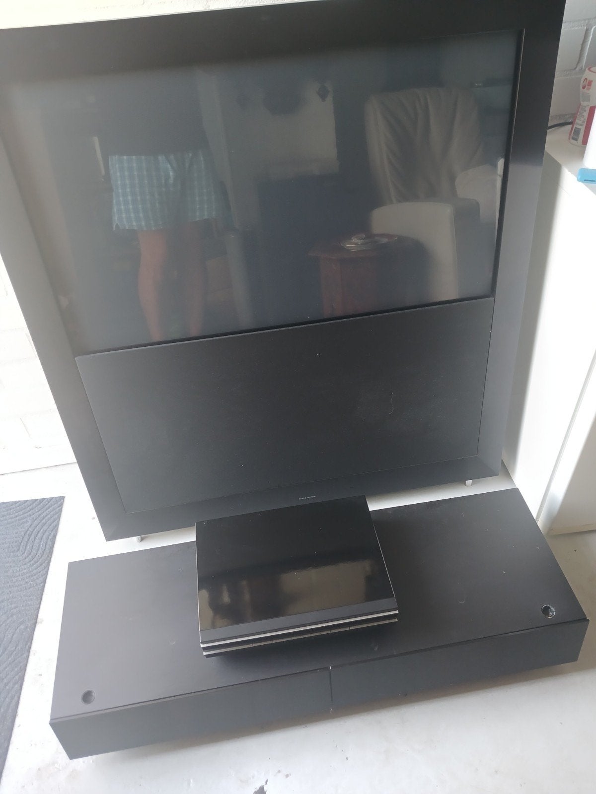 Bang & Olufsen BeoVision Avant TV met DVD 1 speler, Ophalen