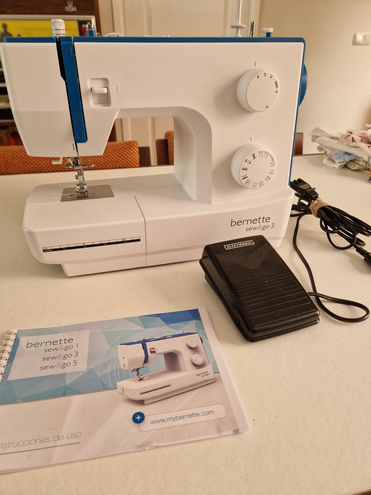 Bernette sew&go 3 zgan, Hobby en Vrije tijd, Naaimachines en Toebehoren, Ophalen of Verzenden, Zo goed als nieuw, Naaimachine