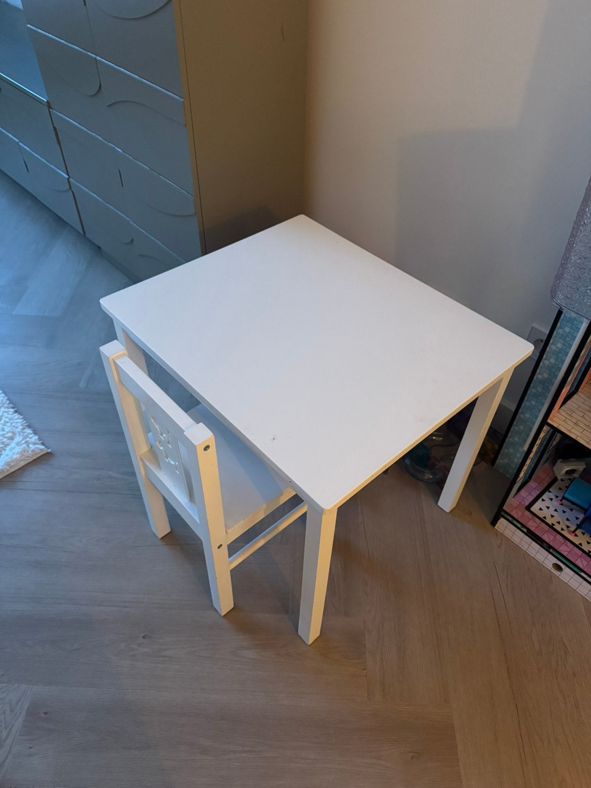 Kinderbureau met stoel, Ophalen, Gebruikt