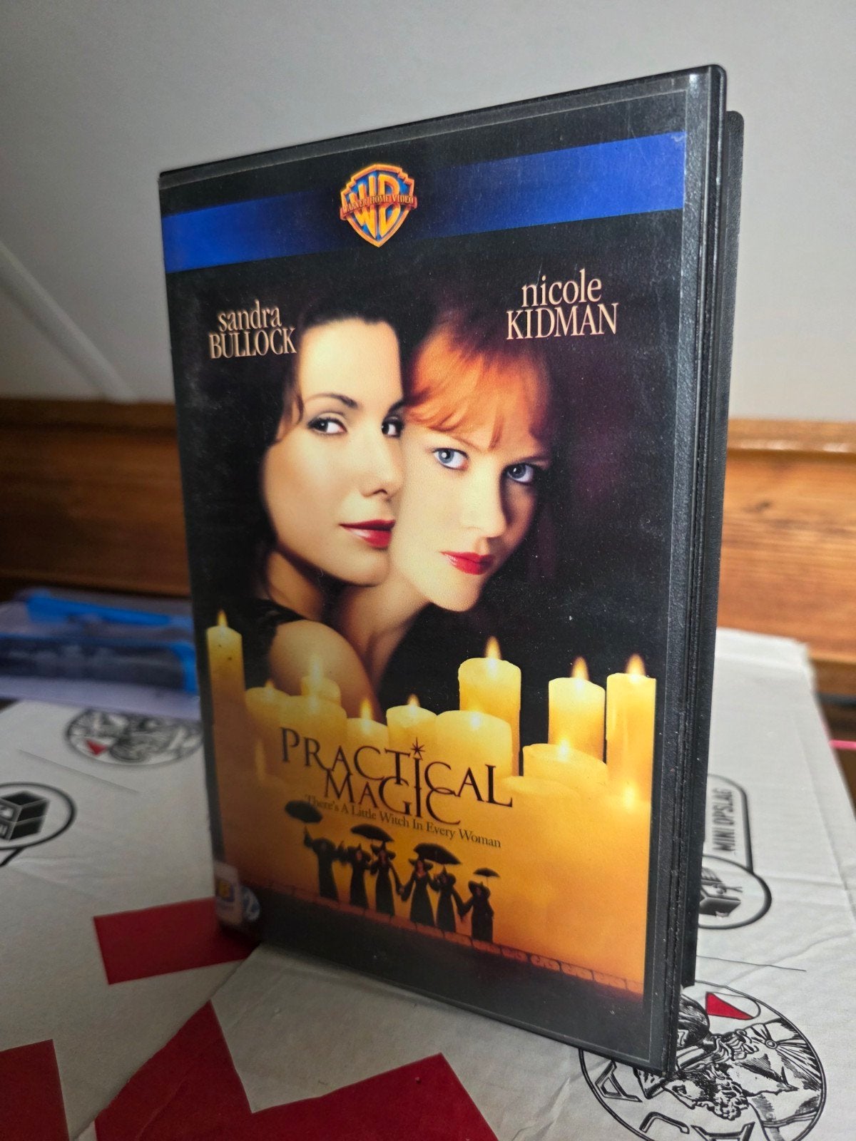 Practical Magic - Ex-rental VHS met Sandra Bullock, Ex-rental, Science Fiction en Fantasy, Ophalen of Verzenden, Vanaf 12 jaar
