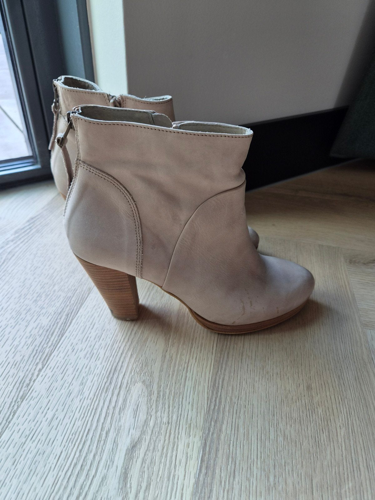 Lazamani laarsjes - Maat 41, Beige, Lage of Enkellaarzen, Lazamani, Ophalen of Verzenden