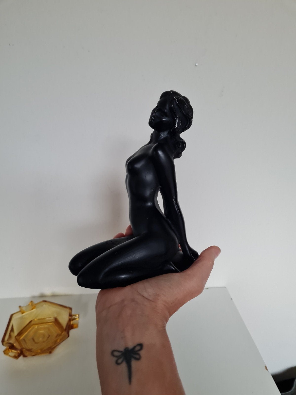 Vintage Zwart beeldje sculptuur vrouw naakt zittend, Minder dan 20 cm, Gips, Ophalen of Verzenden, Handgemaakt