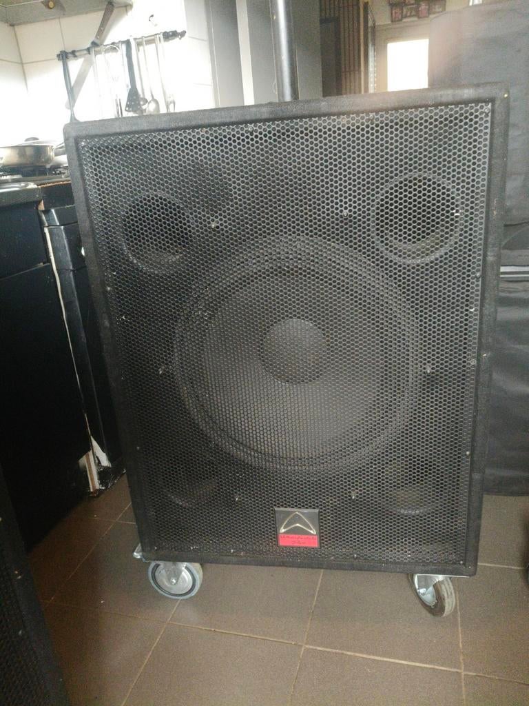 Wharfedale Pro passive  luidspreker 2 tops 2 sub met tussen, Gebruikt, Overige typen, 120 watt of meer, Ophalen