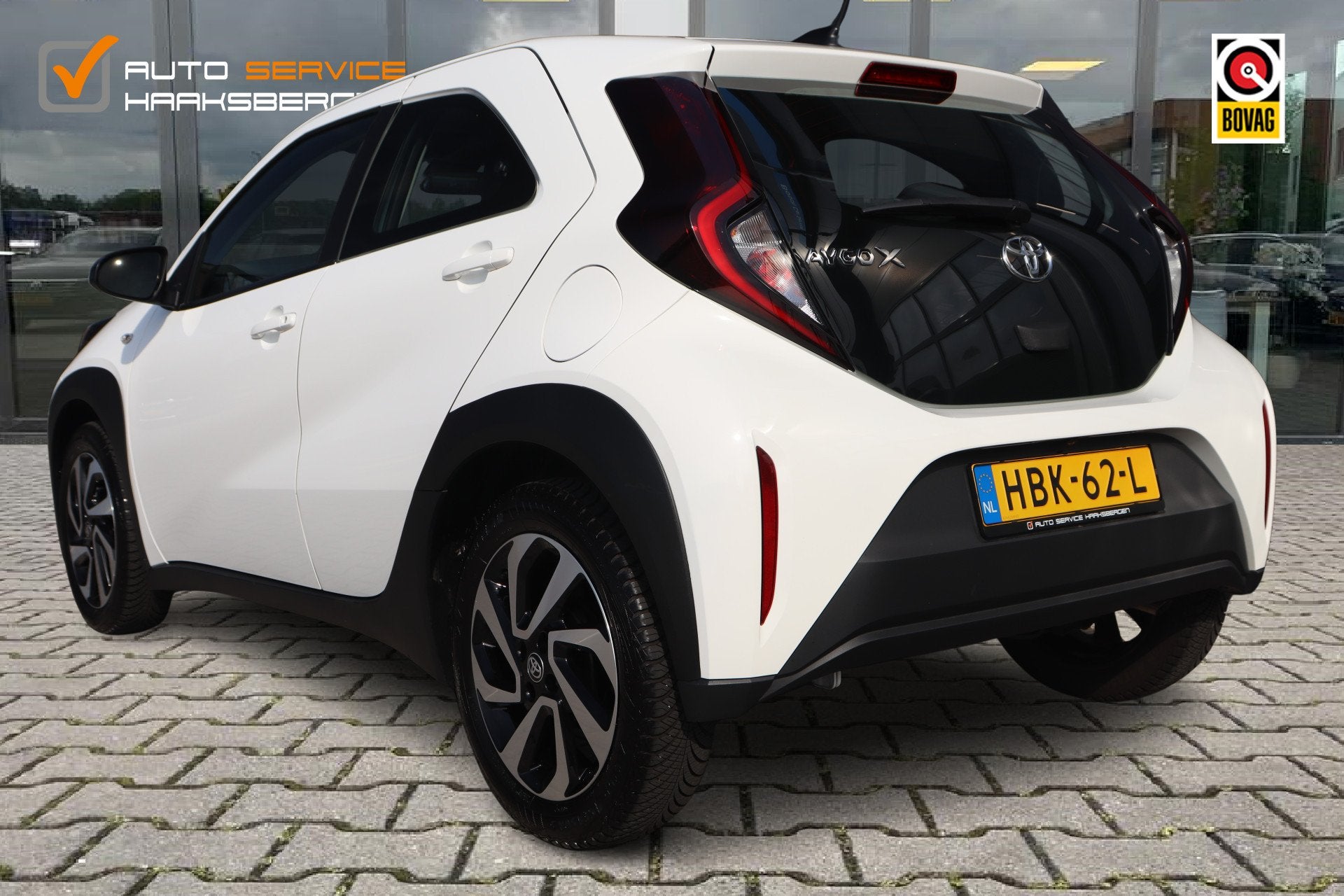 Toyota Aygo X 1.0 VVT-i S-CVT Play | Camera | 17 Inch | All, Auto's, Stof, Gebruikt, Start-stop-systeem, 4 stoelen