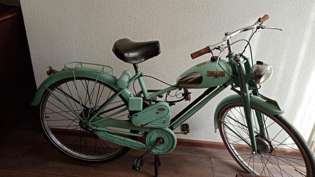 Unieke Bianchi aquilotto uit 1954 - Klassieke bromfiets, Fietsen en Brommers, Brommers | Oldtimers, Maximaal 45 km/u, 0 versnellingen