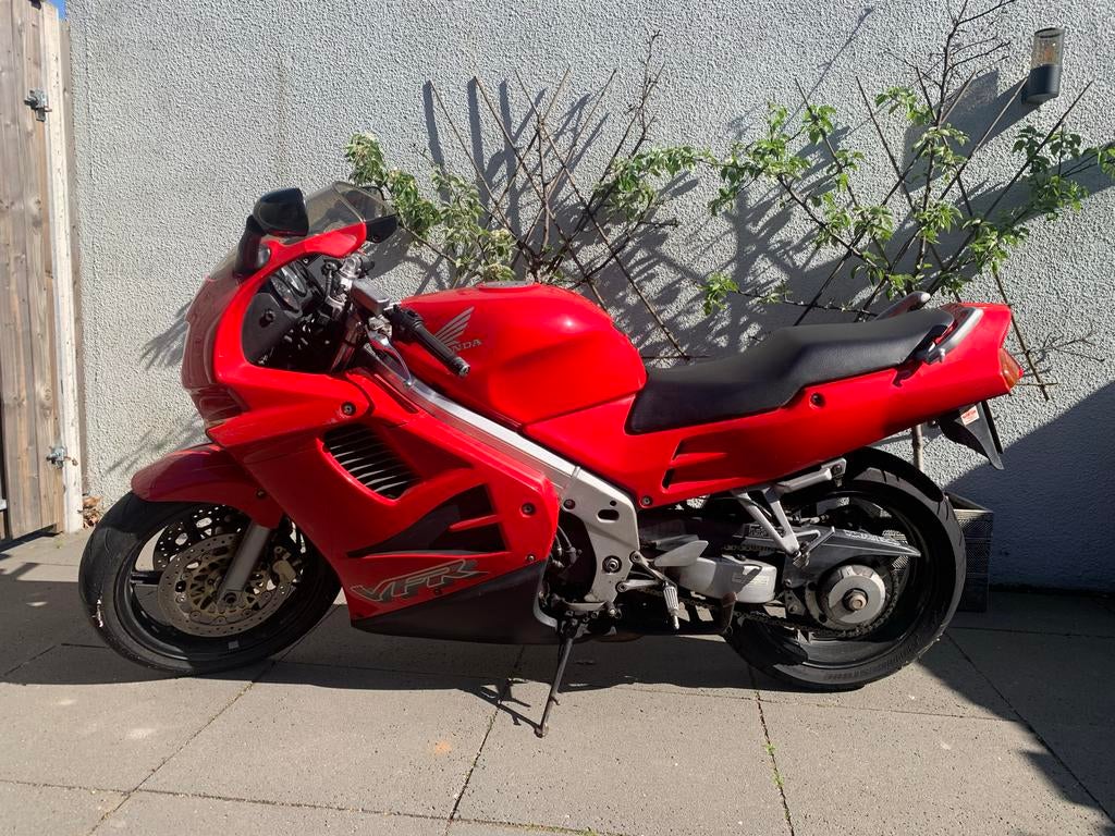 Honda VFR 750 - Goede conditie, nieuwe accu, 4 cilinders, Motorrijbewijs A, Gebruikt, Particulier