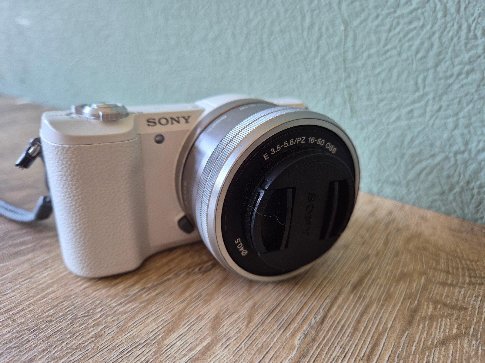 Sony a5100 inclusief lenzen, Ophalen, Zo goed als nieuw, Sony, Geen optische zoom