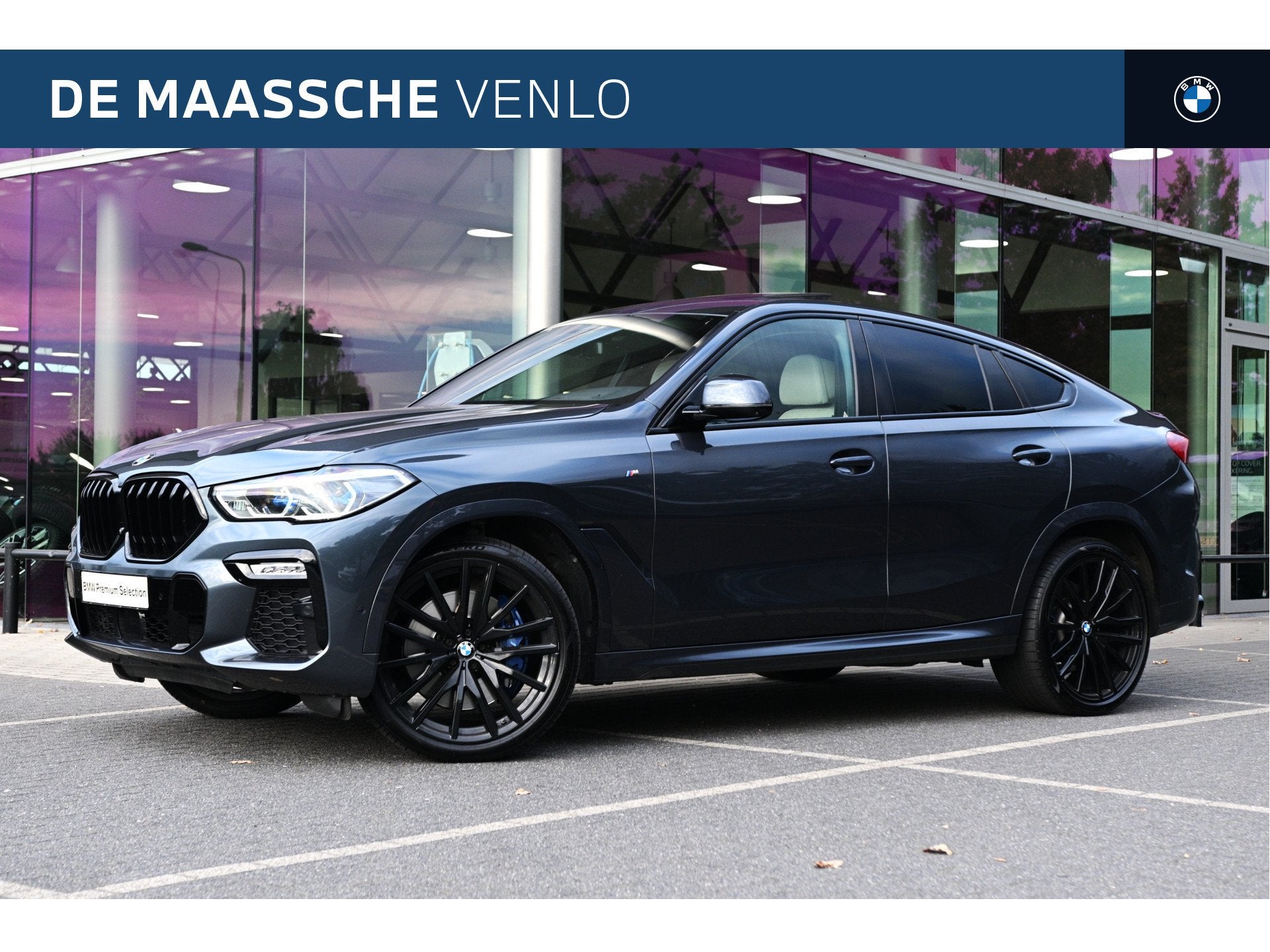 BMW X6 M50i High Executive Automaat / Panoramadak Sky Lounge, Auto's, Dealer onderhouden, Gebruikt, 4395 cc, Vierwielaandrijving