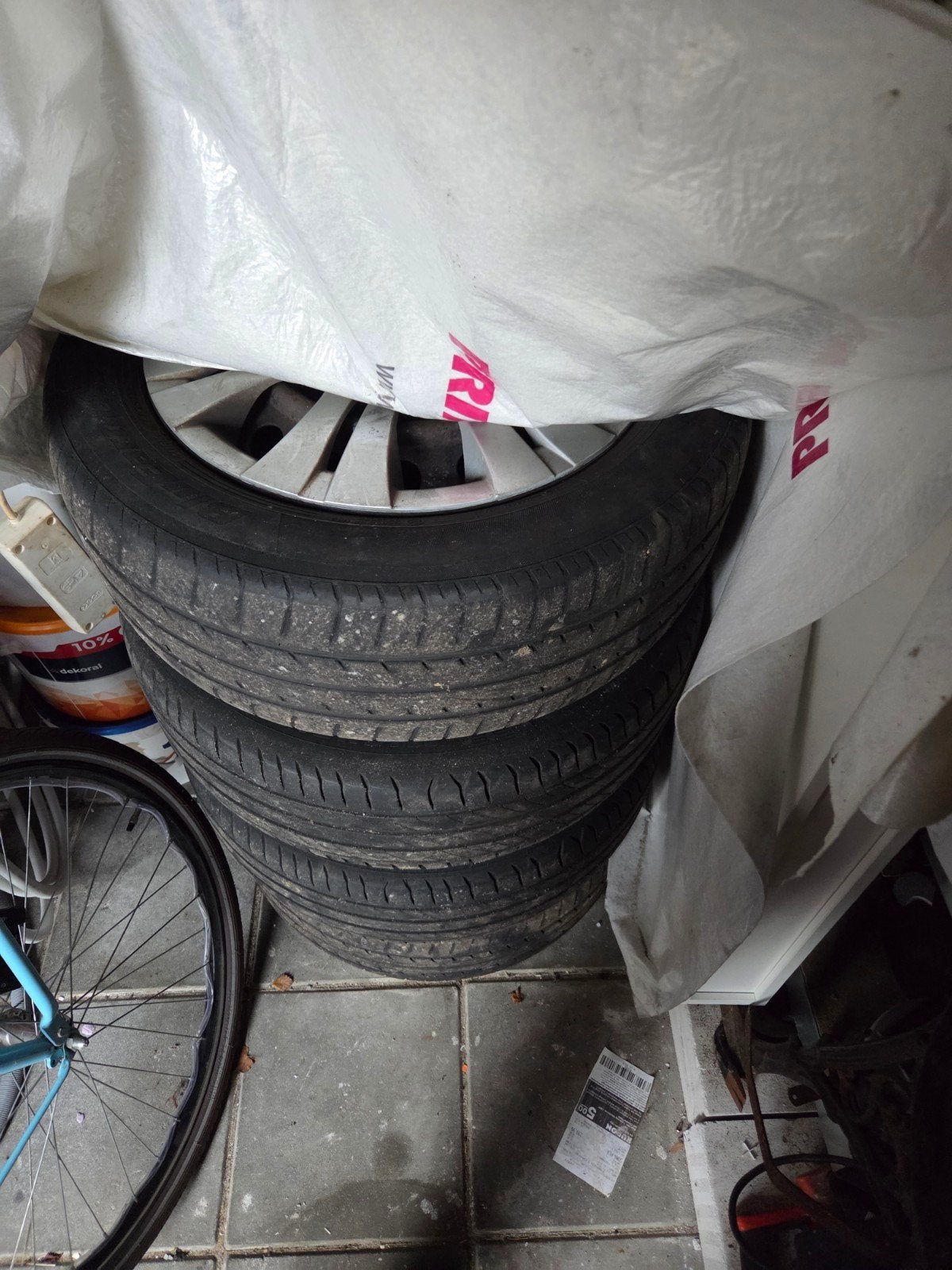Stalen velgen set 4 toyota auris, Ophalen