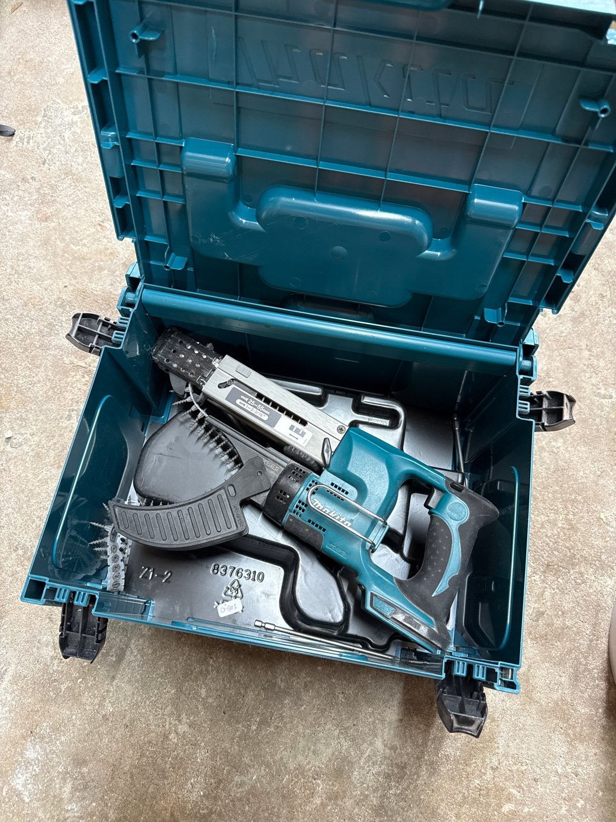 Makita Schroefautomaat (body) - Zolderverbouwing, Ophalen of Verzenden, Gebruikt, Boor- en Schroefmachine