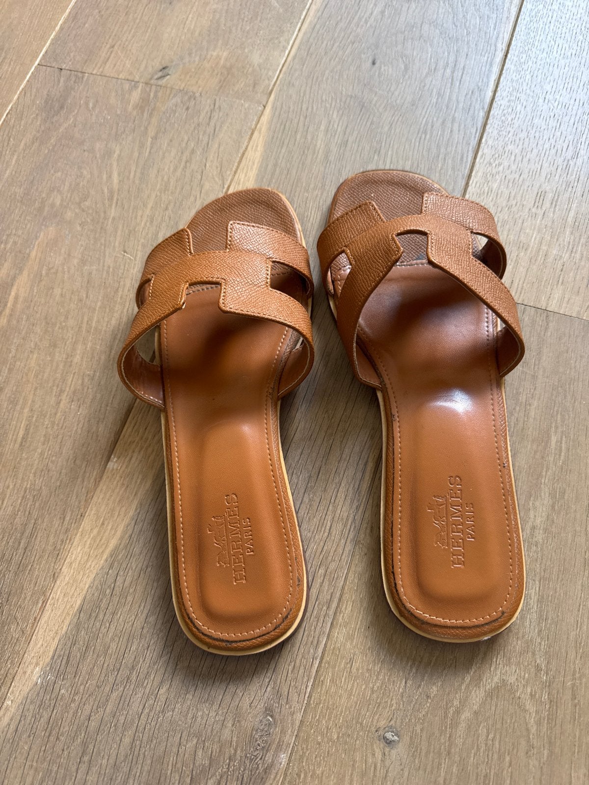 Hermès immitatie Oran sandalen - Cognac leer - Maat 39, Verzenden, Gedragen, Bruin, Sandalen of Muiltjes