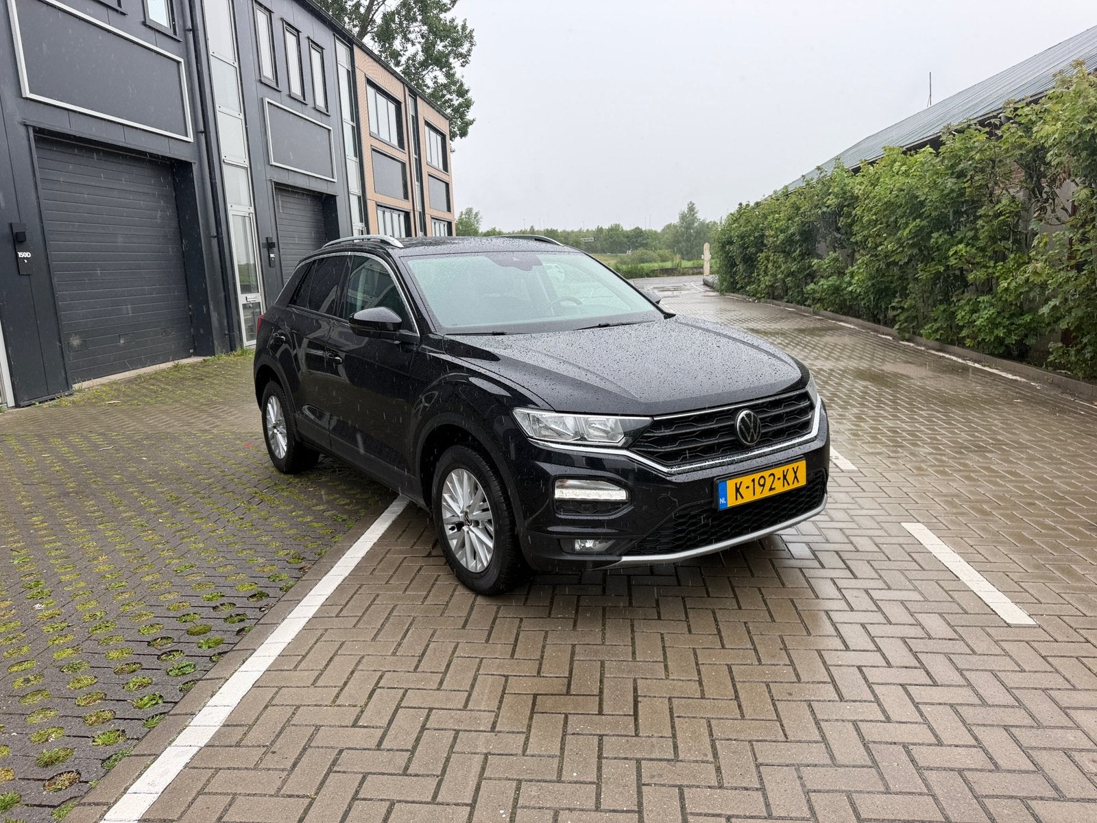 Volkswagen T-Roc 1.0 TSI 115pk 2021 Zwart, Voorwielaandrijving, 1194 kg, Zwart, Origineel Nederlands