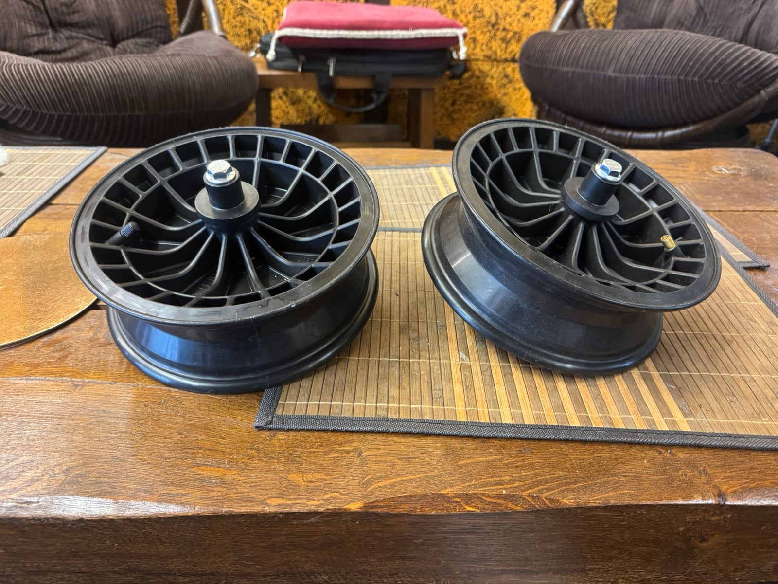 2 kruiwagen wielen kunststof met ventiel en as (Nr: 2359), Ophalen of Verzenden, Nieuw