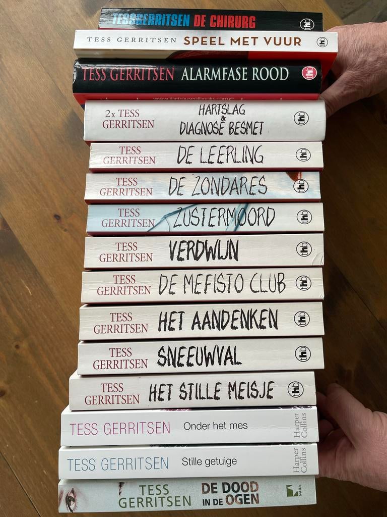 Tess Gerritsen Boeken Collectie, Ophalen of Verzenden, Zo goed als nieuw, Nederland