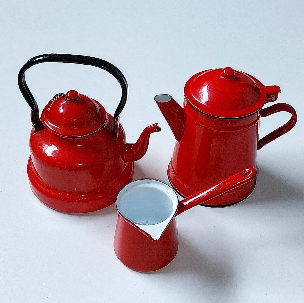 Rode emaille Keuken-Set; Theepot, Koffiekan en Melkkannetje, Antiek en Kunst, Antiek | Emaille, Ophalen of Verzenden