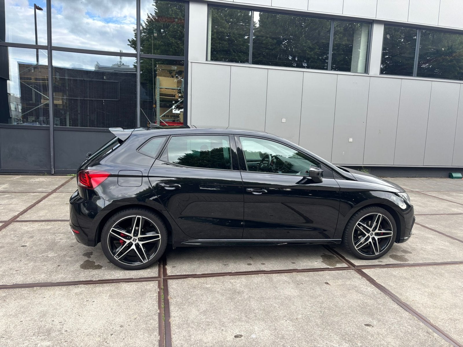 Seat Ibiza 1.5 TSI 150pk Dsg-7 2022 Zwart, Stof, 1498 cc, 4 cilinders, 610 kg