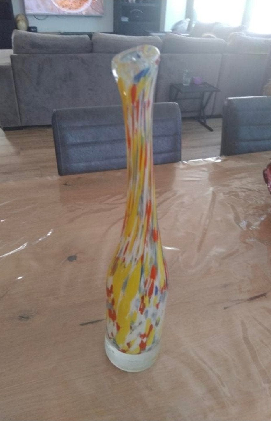 Hoge vintage murano vaas 46 cm hoog geel wit rood blauw

Pri, Ophalen of Verzenden