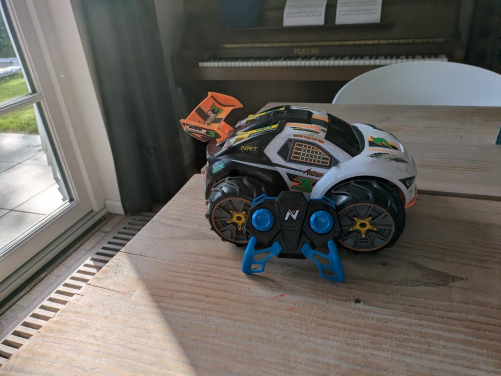 Nikko VaporizR 3 RC auto - Wit/Oranje Offroad, Hobby en Vrije tijd, Modelbouw | Radiografisch | Auto's, Elektro, Gebruikt, Auto offroad