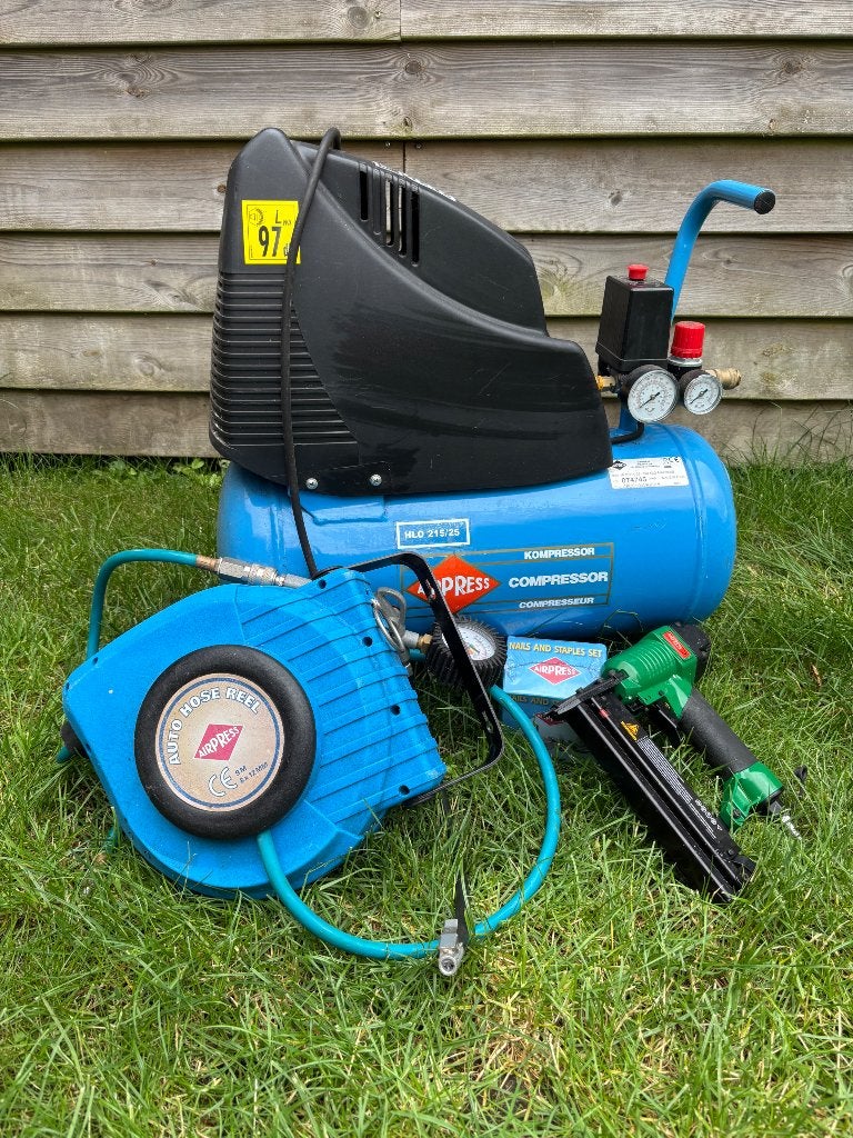 Compressor, Ophalen, 6 tot 10 bar, Zo goed als nieuw, 200 tot 400 liter/min