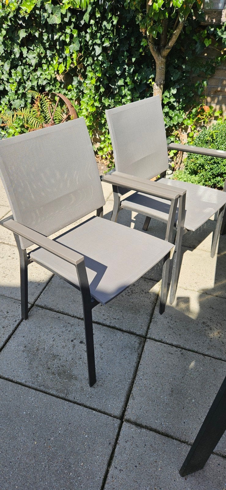 Tuinset: Tafel met 4 stoelen - heeft wat liefde nodig, Ophalen, Gebruikt, Rechthoekig, Hout