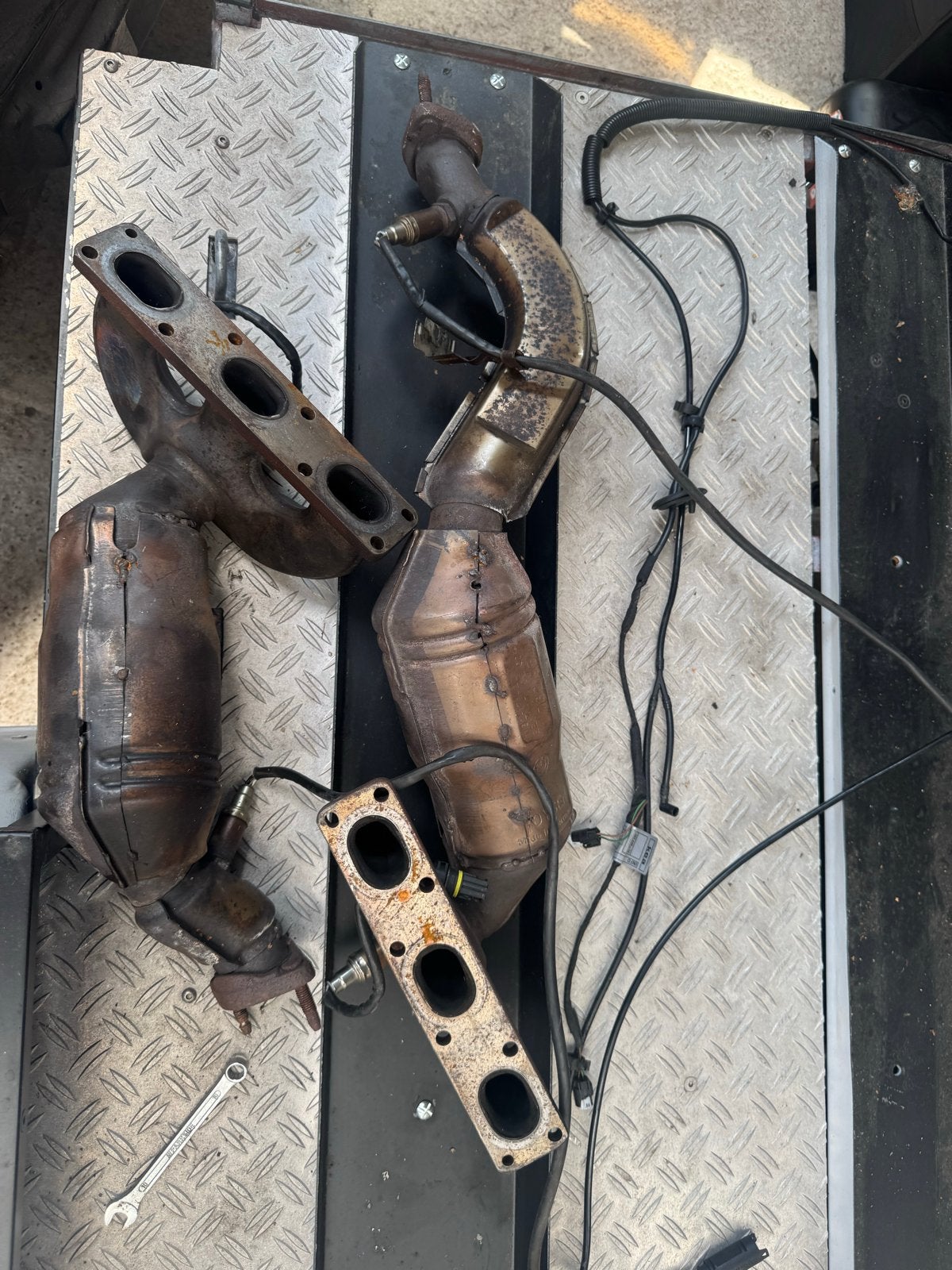 BMW E39 523i Katalysator - Gerepareerd en Functioneel, Auto-onderdelen, Uitlaatsystemen, BMW, Gereviseerd, Ophalen