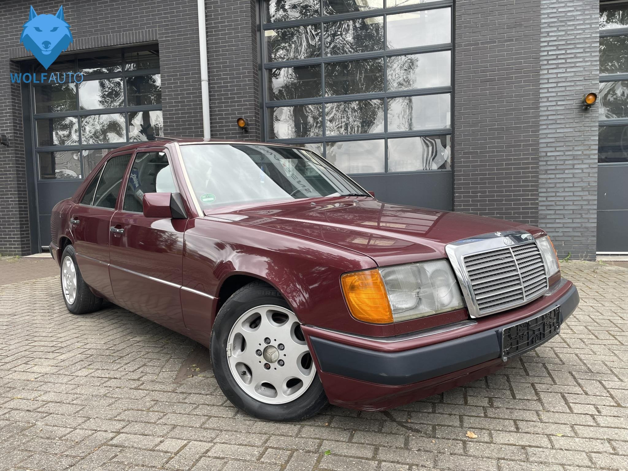 Mercedes-Benz 200-500 (W124) 300 E, Auto's, Automaat, 179 pk, Bedrijf, 2960 cc
