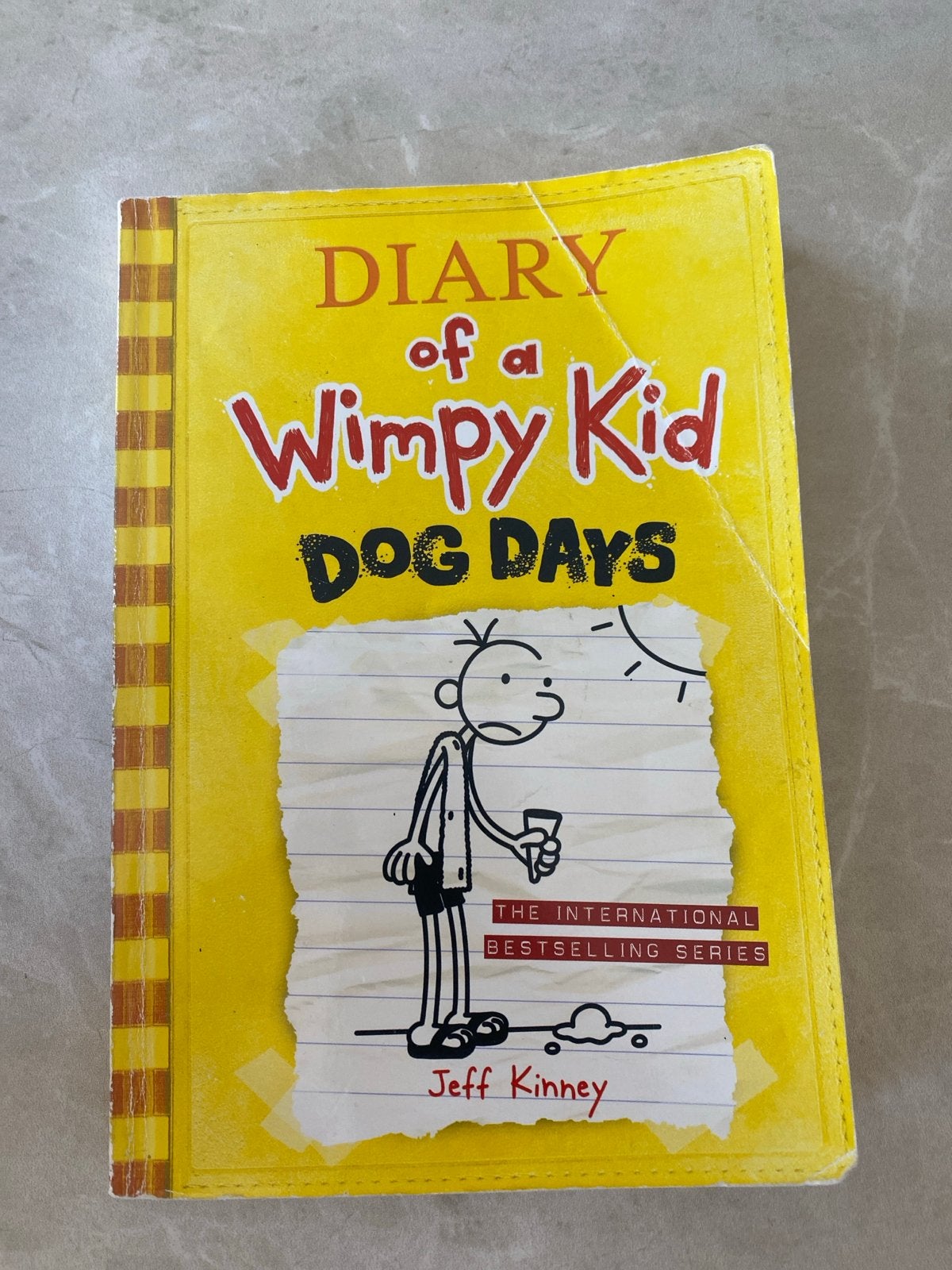 Diary of a Wimpy Kid: Dog Days (Engels), Ophalen of Verzenden, Gelezen, Fictie