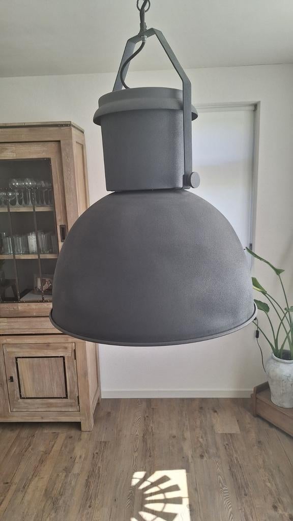Grote stoere hanglamp, Ophalen, Minder dan 50 cm