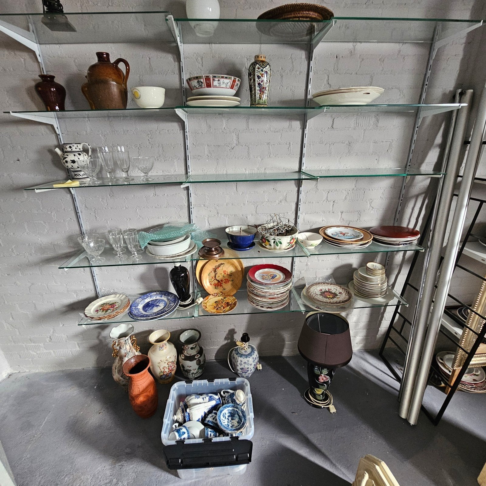 Complete Inboedelschuur: Servies, Decoratie & Meer, Ophalen