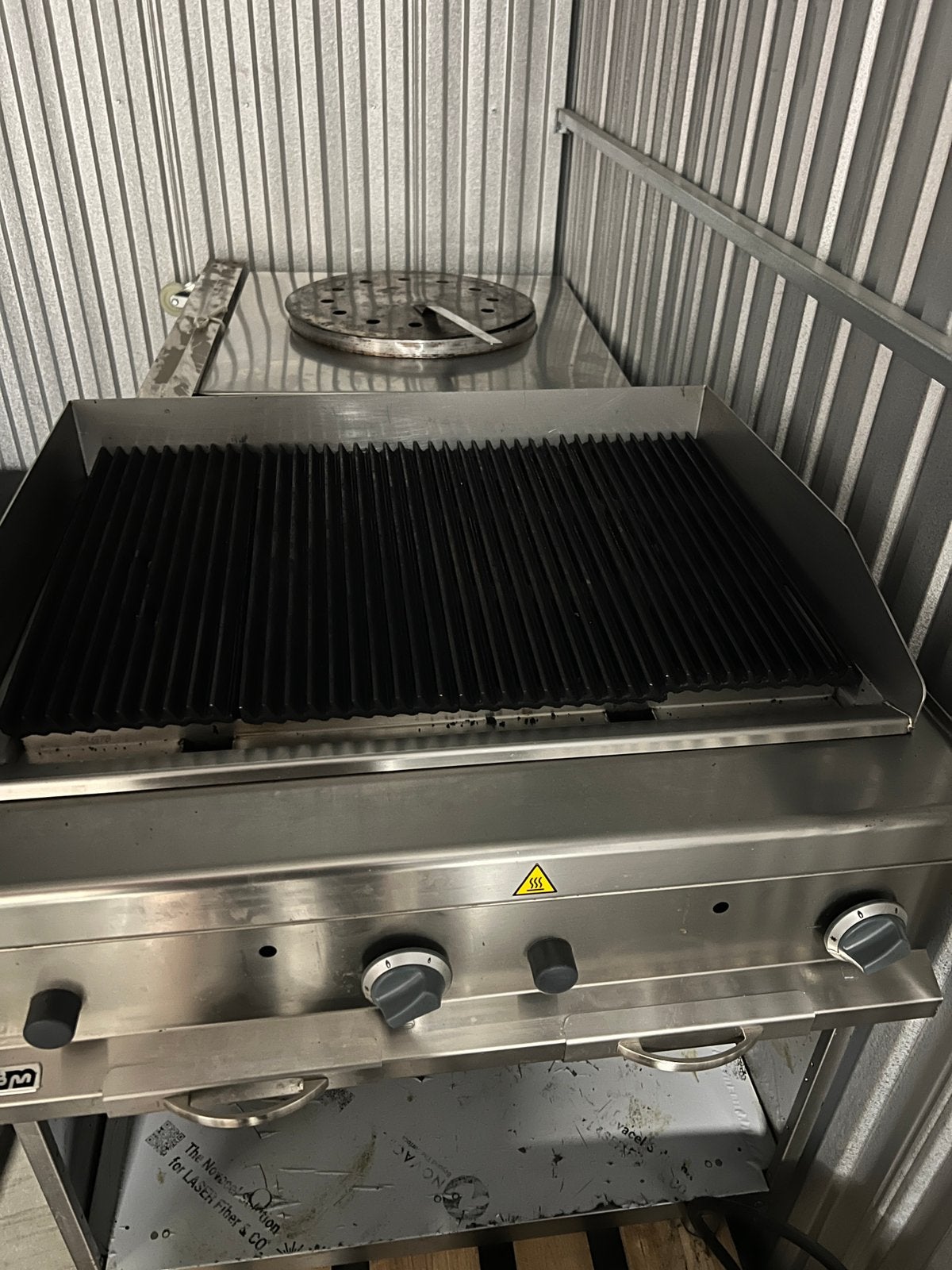Horeca apparatuuren, Tuin en Terras, Ophalen, Muurparasol, Zo goed als nieuw, Waterdicht