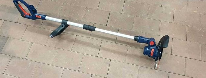 Demo-accutrimmer met 20 messen en 1,5 A Li-Ionen accu, Tuin en Terras, Grastrimmers, Ophalen of Verzenden, Nieuw, 30 tot 50 cm