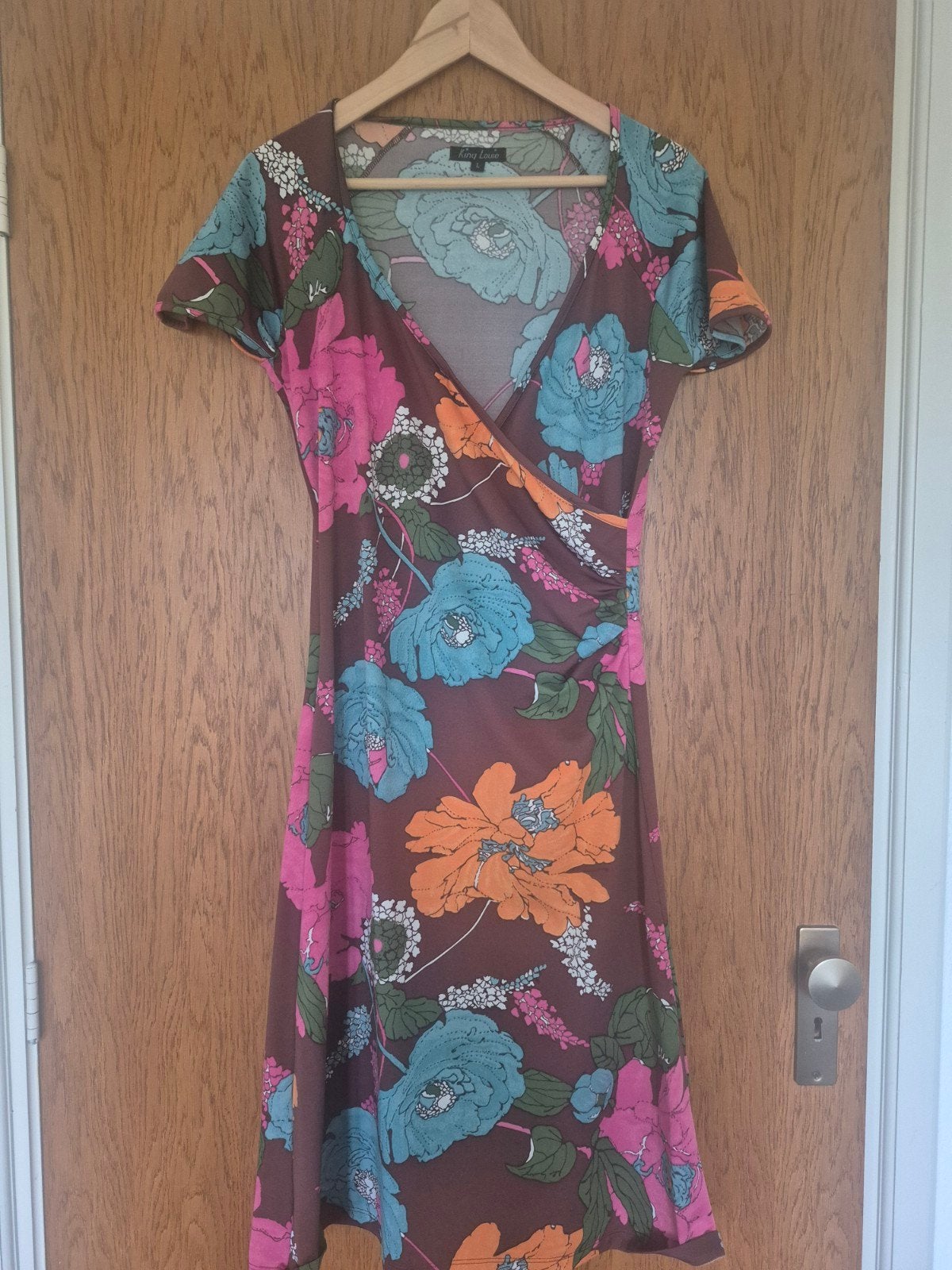 King Louie Wikkeljurk Bloemenprint Maat L, Kleding | Dames, Meerkleurig, Maat 42/44 (L), Ophalen of Verzenden, Zo goed als nieuw