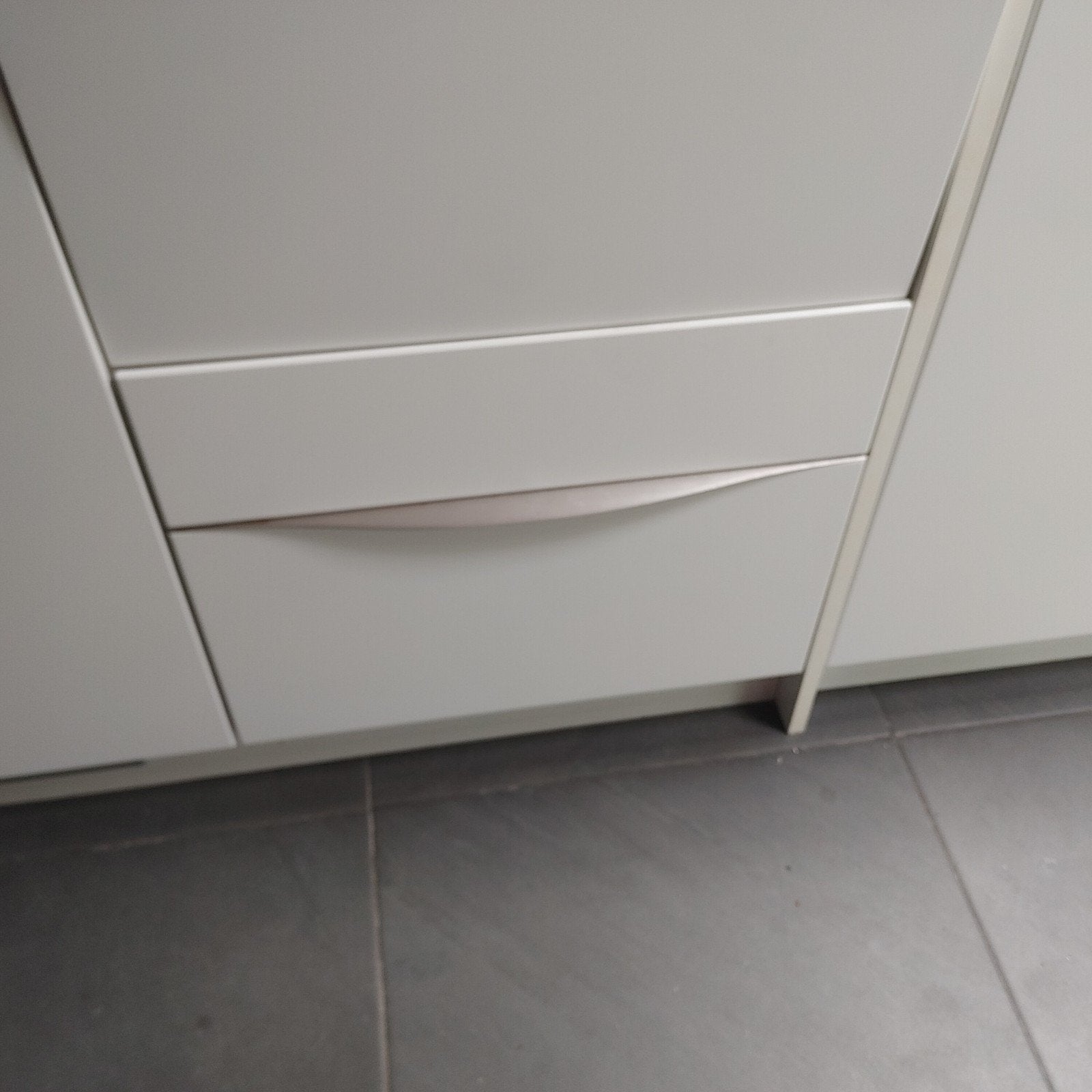 Vervangen keukengreep? 16x  RVS geborsteld, Huis en Inrichting, Keuken | Keukenelementen, Ophalen of Verzenden, Zo goed als nieuw