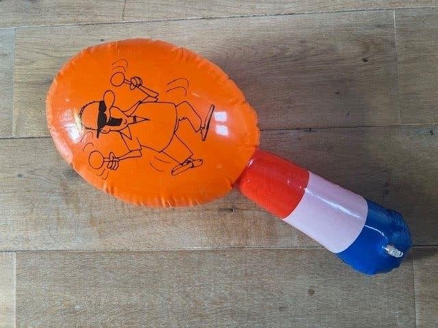 Opblaasbare sambabal, oranje, WK voetbal., Sport en Fitness, Voetbal, Maat XL, Ophalen of Verzenden, Nieuw, Overige typen