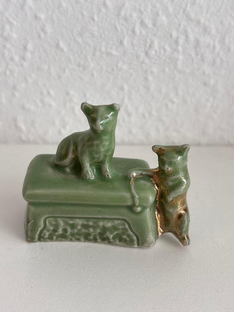 Vintage Chinees "Mudman" Kattenbeeldje Jadegroen Glazuur, Ophalen of Verzenden