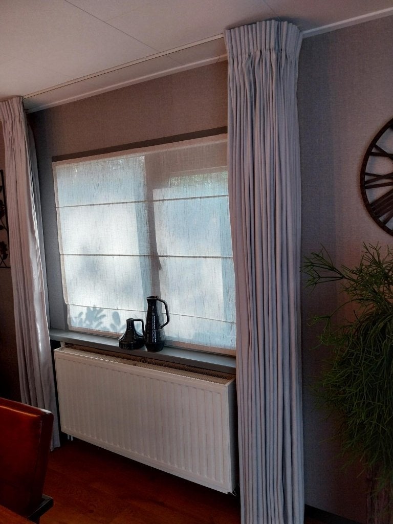 Licht grijze overgodijnen, Huis en Inrichting, 242 cm, Polyester, Grijs, Gebruikt