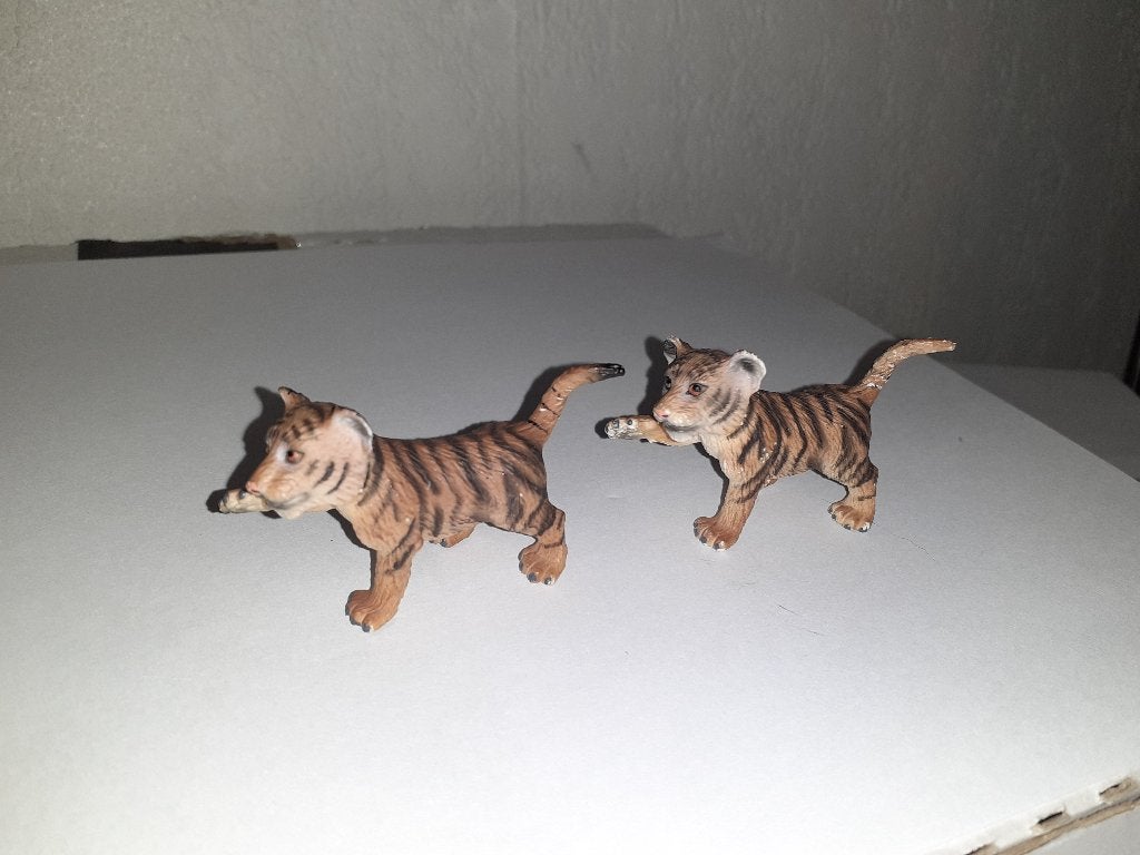 2 tijgerwelpen, dierfiguur Bullyland, Verzenden, Gebruikt, Wild dier, Beeldje of Figuurtje