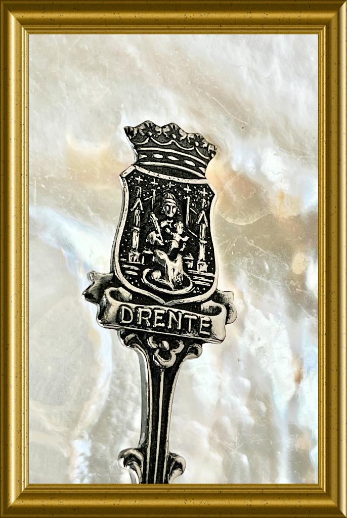Oud zilveren provincie lepeltje: Drente, Douwe Egberts, D.E., Ophalen of Verzenden, Zilver